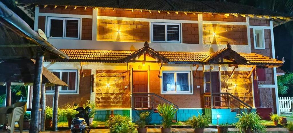 Glucklich Beach Cottages Kundapur Eksteriør billede